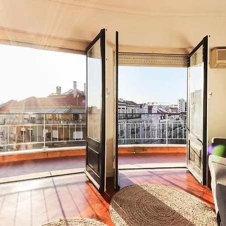 Marques Balcony By Homing Apartment Lisbon